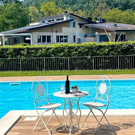 Casa Vacanze Alessandro Spinone Al Lago Екстер'єр фото