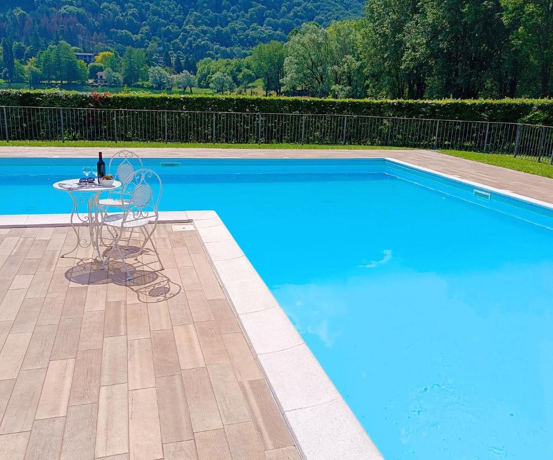 Casa Vacanze Alessandro Spinone Al Lago Екстер'єр фото