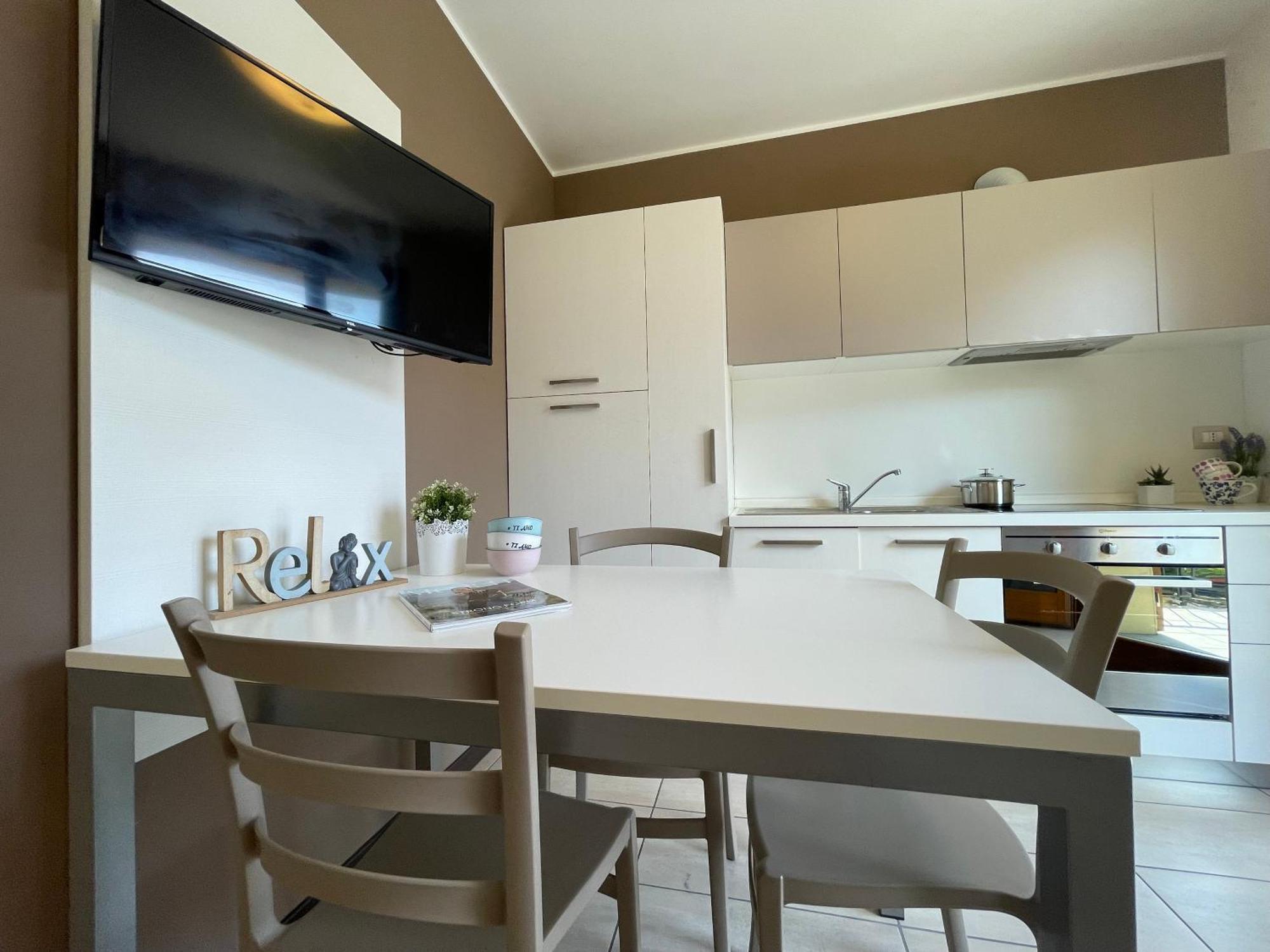 Casa Vacanze Alessandro Spinone Al Lago Екстер'єр фото